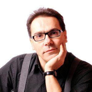 デザイナーPaoloD'Ippolito