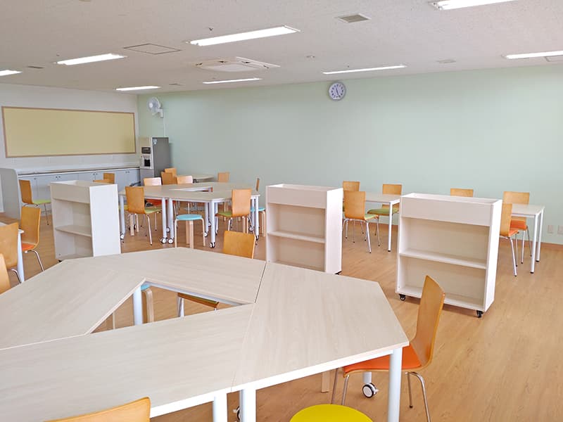 教育施設の食堂・休憩室納入事例