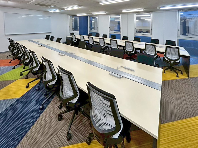 教育施設納入事例(学校法人情報文化学園 アーツカレッジヨコハマ 様)