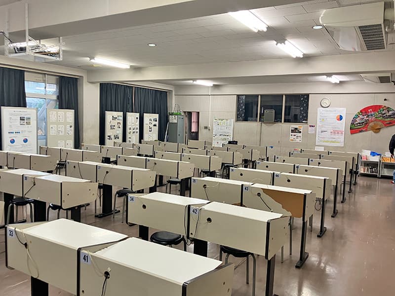 LL教室（ビフォー写真）