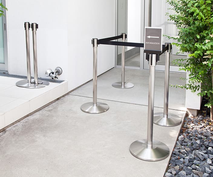 ベルトポールパーテーション